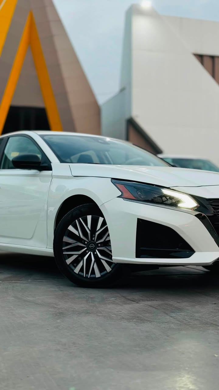 ابیض و ٢٠٢٥ و ١٥٤ ورقە 🔥
.
Nissan altima 2025 
.
مواصفات SV .
.
ماشیە ١٥ الف مایل
.
سیارە حادثە بنید صبغ و کم مکان تعدیل بارد بي .
.
سعرە ١٥٤ ورقە .
.
كاتي سياره و مكانه كلار 
.
***********
