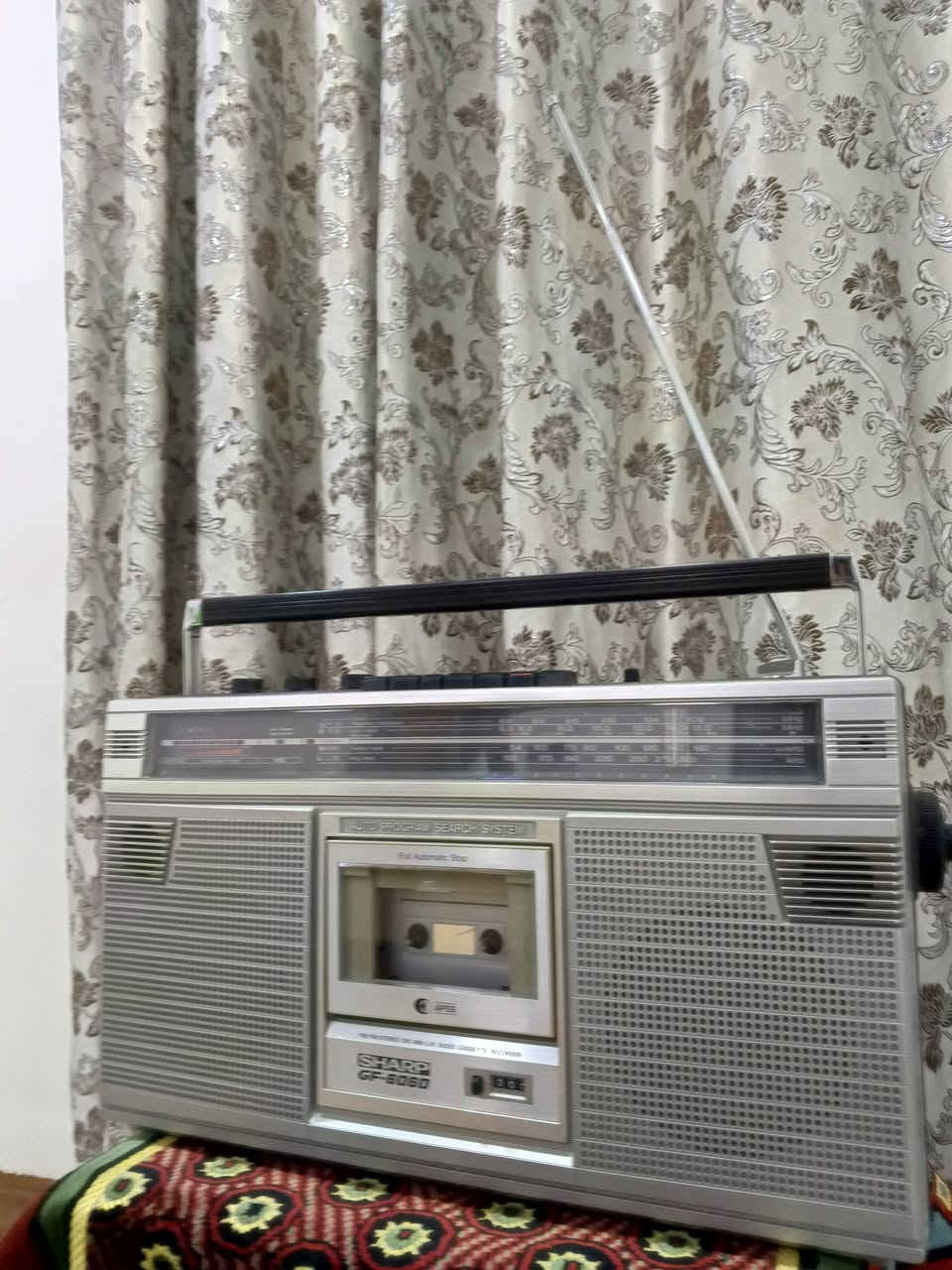 السلام عليكم ورحمه الله وبركاته جبنالكم احلا مسجل وا راديو شارب ابلادي عل وضع الشركه غير داخل تصليح شرط الشغل شرط النظافه كامل ما بي اي نقص أو عيب للبيع السعر خاص مكاني موصل يوجد توصيل جميع محافظات العراق وا هذا رقمي للتواصل ***********

