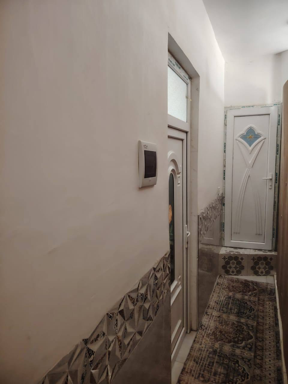 🏡 بيت زراعي للبيع – تحويل مباشر 🏡
📍 الموقع: الجمعية الثالثة، خلف محمد علي زناد
📐 المساحة: 200 متر
🏠 تفاصيل البيت:
▫️ طابقين
▫️ 4 غرف
▫️ استقبال
▫️ حديقة 🌳
▫️ مجمع صحيات
▫️ مطبخ حار
▫️ مطبخ بارد
▫️ تحويل مباشر
📞 للاستفسار:
***********

