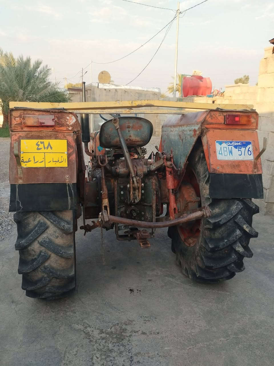 يالله سلام عليكم مكينه للبيع موديل 89 نضيفه بل الواقع احله من الصوره مكينه خير من الله تايرات جديد نكره سلف كهربايات كامله مابيها اي نقص سنويه موجوده بس بدون تحويل 

المكان ديالئ  خانقين قولاي 

الاستفسار اتصل علئ الرقم ***********
