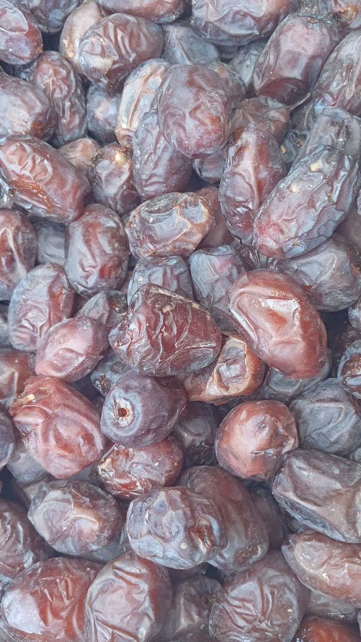 عسل طبيعي • تمور درجه اولى • توصيل الرمادي