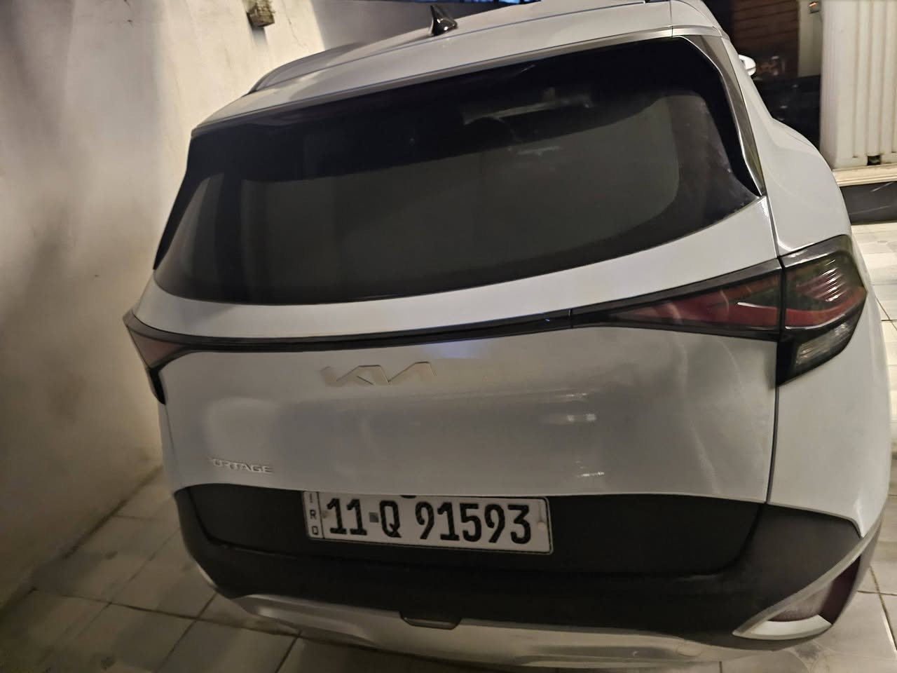 ✨ للبيع او مراوس مع الانترا  او k5  او كامري  والفرق نتفاهم عليه
كيا سبورتاج 2024 (الشكل الجديد) المرغوب   - قمة في النظافة وبفحص شامل حديث! ✨ 
جاهزة للاستخدام الفوري بدون أي مصاريف ميكانيكية.
​🚗 المواصفات والمميزات الرئيسية:
• ​الموديل: 2024.
• ​المكفول الميكانيكي: المحرك وناقل الحركة (الجير) بحالة سليمة 100% .
• محرك 4 سلندر  2000 دوش المرغوب 
• سياره كل تفويل بنزين  محسن نادر اخلي عادي فقط بسبب الازمه
• ​المكابح والإطارات: نظام الفرامل بحالة ممتازة (GOOD)، مع منظومة إطارات بحالة جيدة جداً ومتوازنة.
• ​المقصورة الداخلية: شاشة رقمية بانورامية ، مقاعد مريحة ونظيفة جداً، تكييف خلفي، وشاحن لاسلكي.
• وشاحن سريع في مقاعد خلفيه والامام موجود 
• تدفئه مقاعد الامامي
• تدفئه ستيرن (مقود) 
• مقاعد الاماميه فول كهربائيه 
• وسادة ضهر كهربائيه 
• تشغيل عن بعد بصمه وطفاء عن بعد 
• قفل ذاتي عند الابتعاد اطفاء ذاتي عند البتعاد 
• اوتو هولد (بريك ذاتي)
• بريك جبلي 
• سستم صوت نقي جداً
• ويل كلش مرغوب السبورت  
• وياها تجي بردات تضليل اصليه مال شركه مالتها 
• السبير منازل ولا متحرك من مكانه بعده بتراب شركه وكتلوك شركه موجود 
• ​التصميم الخارجي: إضاءة LED حديثة وجنوط رياضية أصلية.
​📋 حالة البودي بكل أمانة وشفافية (حسبأ التقرير والصور):
حرصاً على المصداقية والشفافية التامة مع المشتري، السيارة افُحصت الكترونياً ويدوياً بتاريخ حديث (26/07/2026):
• ​الميكانيك والكهرباء: سليم تماماً وبحالة ممتازة.
• ​البودي الخارجي: يوجد صبغ دعامية أمامية، مع وجود رصعة ناعمة عند الزاوية الأمامية فوق الجاملغ (موضحة بدقة بالصور المرفقة والتقرير)، وباقي سياره كلين شخط مابيها بحالة ممتازة.
​📍 للتواصل والمعاينة: 
• ​الموقع: [بغداد دوره ] 
• ​السعر: [208] (قابل للتفاوض البسيط للجادين)
• ​رقم الهاتف / واتساب: [***********]
