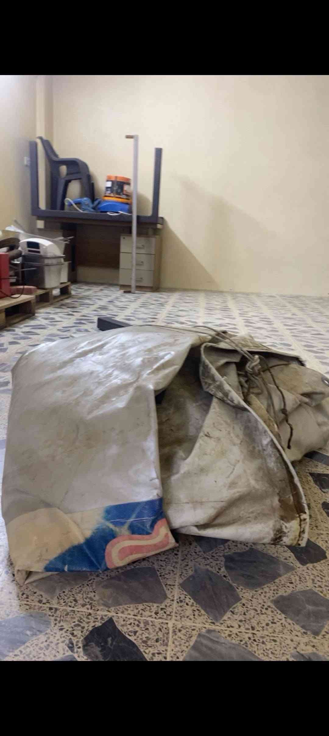 الأغراض للبيع للتواصل ***********
