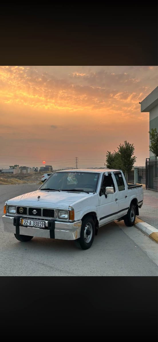 نيسان پيكاپ مؤدئل١٩٩٠
گئروو مه كينه و ئه كسل ٢٠٠٢مه كينه Z
ته بريد🥶
گئروو مه كينه و ئه كسلوو شانسيوو موسوو براوه ته حويل به شه رت
پئشوودواى تازه داگيراوه 
چواو تايه يه و ويلى لؤك 
سه ياره كه كامل بؤياخه  بؤجوانى  ناوسوره 
قوفل مه ركه زى  
ره قه مه به ناوى خؤمانه وه سه نه وى ٨مانگه به سه ر چووه  
٢١٠هه زار خه رامه ى تيايه دواى مه عامه له ئه ى گئرمه وه
سعرى٣٩$مه جالئكى كه م
ژم.*********** السليمانية, العراق
