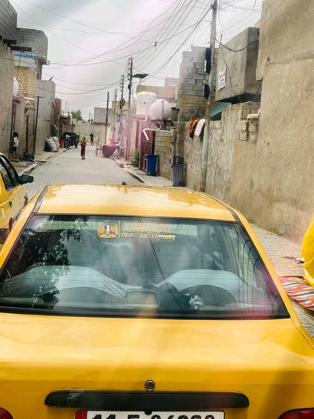 سايبه موديل ٢٠١٣ ما نقصه اي شي بس تبريد ما بيه السياره هزه وسنويه جديدات ٢٠٣١ كهربيات كله جديده شاشه وكمره شادله سياره تعبان عليه ٢٣وبيه مجال