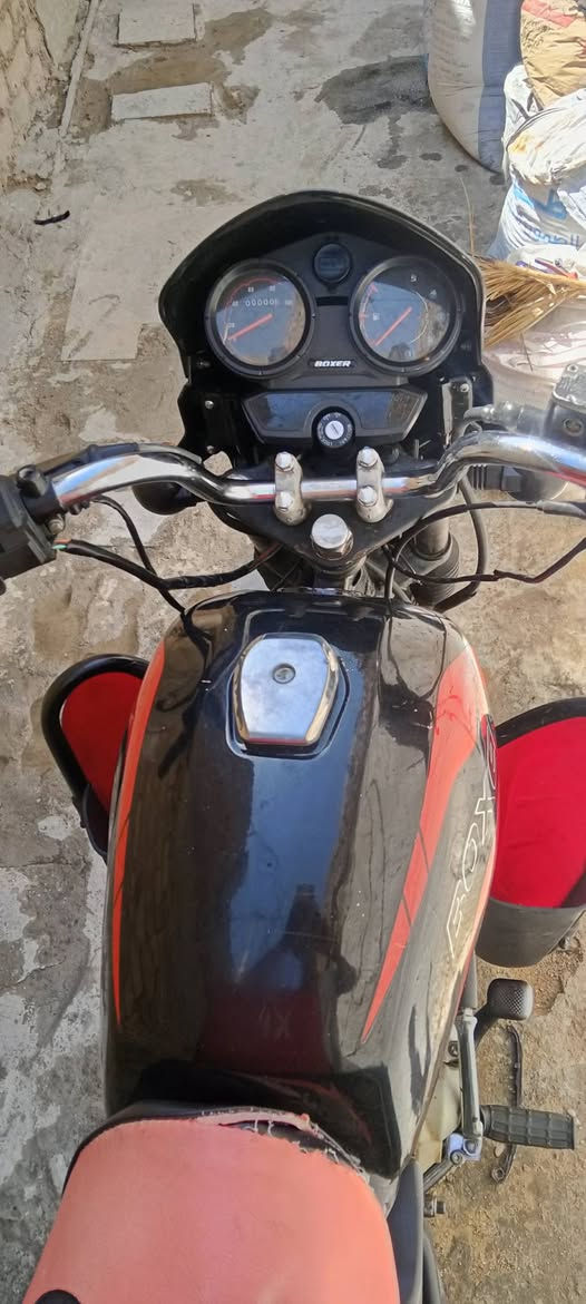 سلام عليكم
دراجه بوكسر جديده شوفت عينكم سعره 850 
وبيه مجال العنوان بغداد الاسكان ***********
