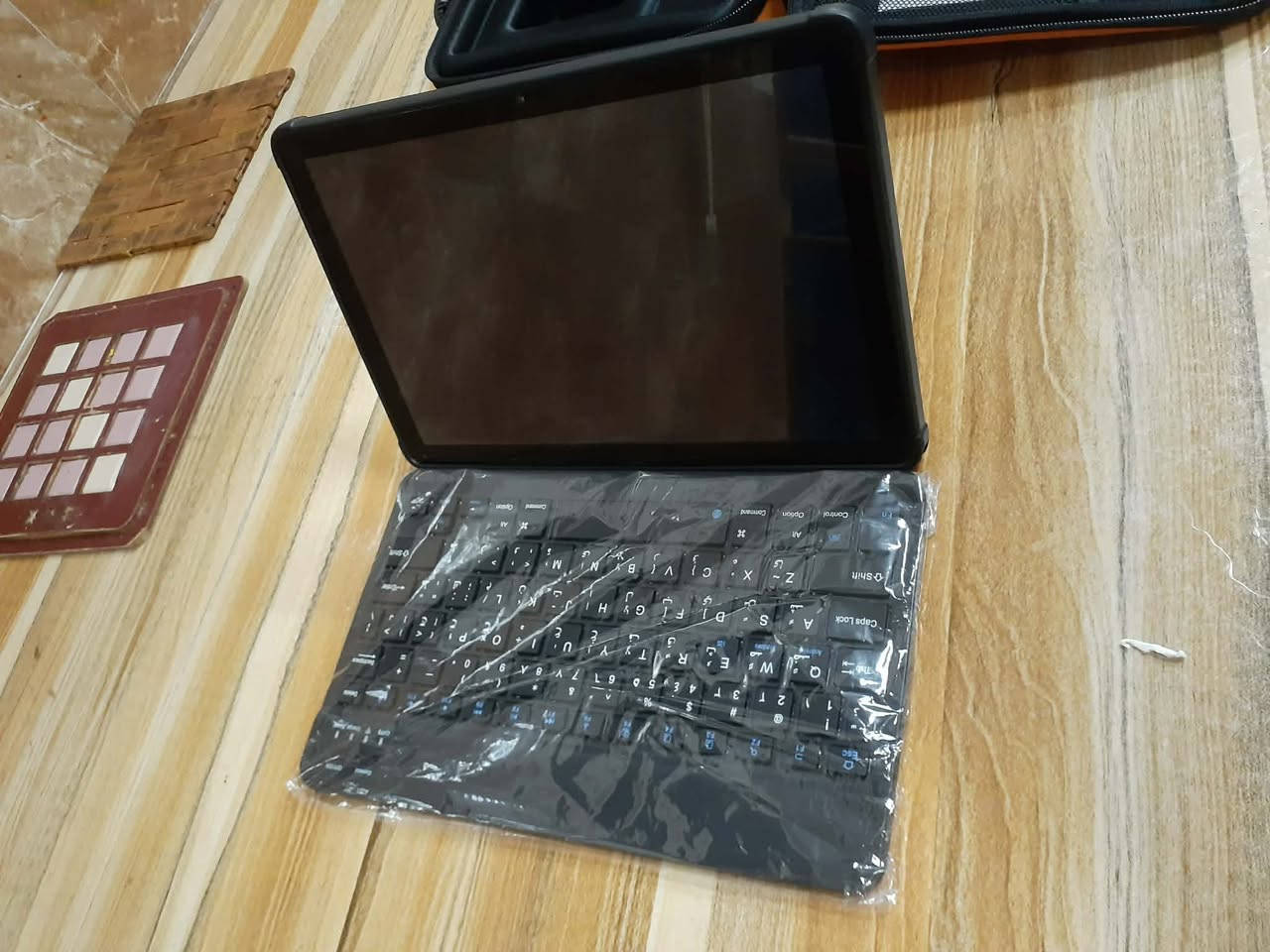 السلام عليكم
بيع ايباد s26ultra
سعر 135بي مجال بصيط
المواصفات
الذاكرة 1تير
بطاقة..10000 ,الف
حجم الشاشة..10
يوجد منفذان سيمكرت
الجهاز جديد مستخدم 3ايام 
الجهاز نطيف حيل حيل ،
لعنوان موصل جانب الأيمن 
دورة الرسالة للستفسار على هذا رقم
***********
