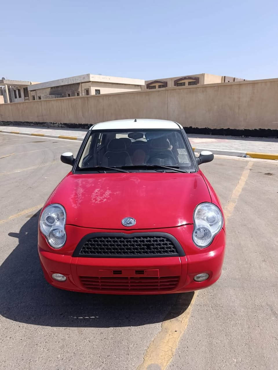 السلام عليكم. . للبيع فقط

جيلي ليفان   مديل 2013.  بسعر 36 وبيها مجال 

محرك 1600

كير عادي.  // تبريد شغال   وثلج 

صدر امامي خلفي جديد  تخم تاير جديد  بور مشط كله جديد  (محرك /كير /صدر /تخم تاير/. كهربيات /. كله بشرط

كهربيات / كلها شغال 

جام كهرباء شغال شاشه ايباد.  كامره 

السياره مصبوغه فقط دعامياته 

قماره بدون صبغ بلادي ابيض 

رقم /بابل تحويل مباشر  

مكان السياره كربلاء

‭***********‬

