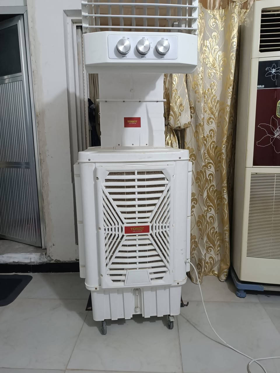 مبرده للبيع جديدة وبسعر مناسب جدا 325وبيها مجال ليف جديد مراسله خاص 
العنوان📍 الديوانية قرب مدرسة الأكرمين 
رقم الهاتف ***********

