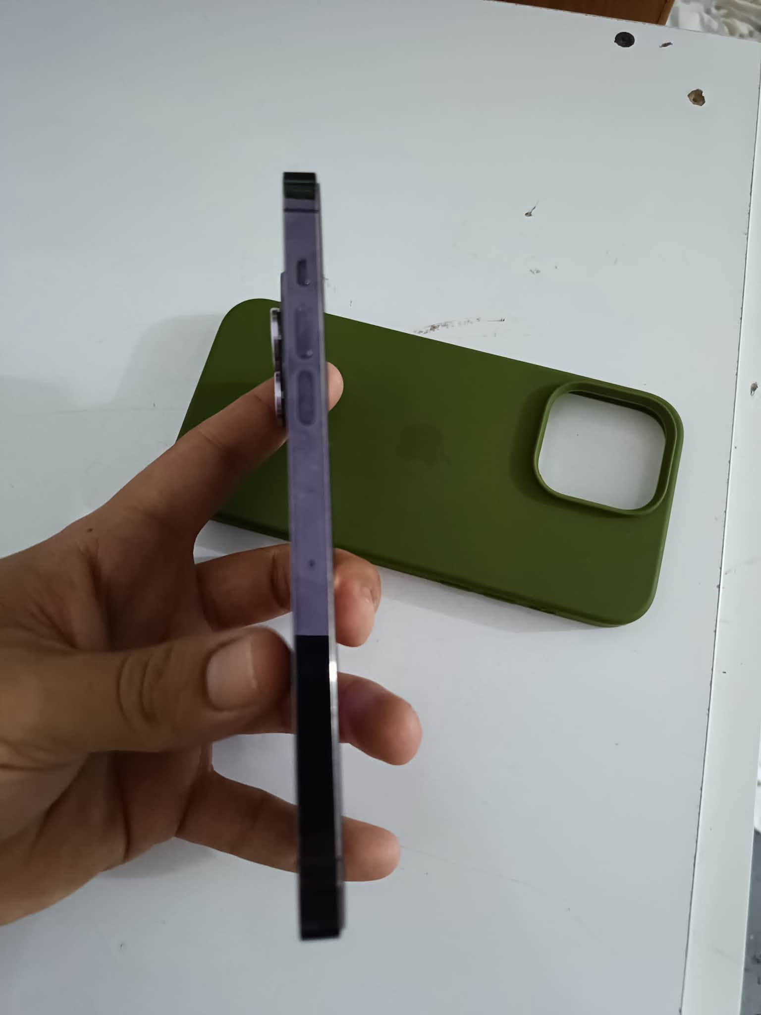 آيفون ١٤ برو ماكس • ذاكرة ٢٥٦ • بطارية ١٠٠٪