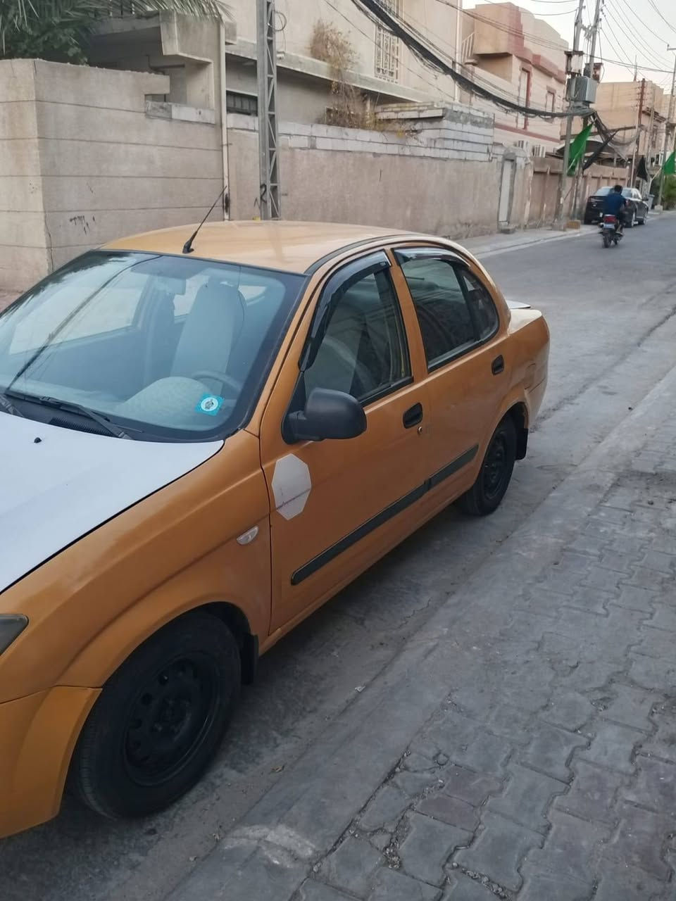 السلام عليكم سياره طيبه للبيع موديل 15 سياره نضيفه حيلل مكفوله من ضربه كير محرك حداديه تخم تاير بل باكيت تبريد شغال ثلج مصفره هيئه و غرامات رقم انكليزي بغداد سعرر 30 و بيه مجال كد جيه مكان كربلاء حي الحر الثوره قرب مطعم علي يوسق رقم الاتصال ***********
