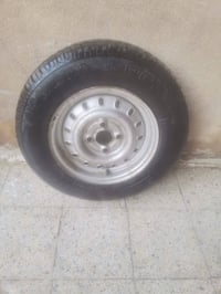 ستوتة • تاير • مثل الجديد