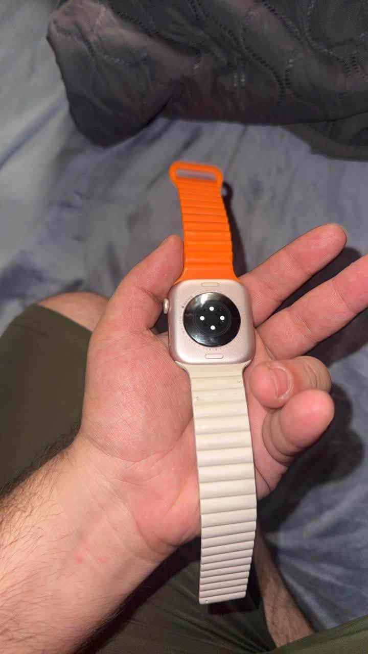 للبيع

Apple Watch Series 10 (الجيل العاشر).
بطارية100
استخدام اقل الشهر جديدة بعدها 
حجم الساعة 46
لونها تيتانيوم گولد الذهبي اعلى مواصفات السعر 450
***********
واتساب
