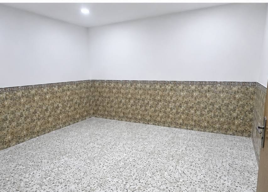 للبيع دار سكن الزعفرانيه نهاية شارع المعهد على اليمين شارع السده
🏠  طابو زراعي 25 وكاله ام الصوره

🔺 المساحة : 100م طابق واحد جاهز للسكن 
     
      🔹 واجهة مرتبه طلس وكوبلن+ ارضيات كاشي
   
يحتوي على:

       🔸️ممر 
       🔸استقبال.  
       🔸️صالة 
       🔸️مطبخ .  
       🔸️خدمات صحية عدد 2
       🔸️غرف  نوم 
 
بناء حديث درجة اولى مصمم بأشراف هندسي  جديد صار سنة نازلين بي 

 ✔️موقع مميز  //شارع المعهد شارع السده مقابيل اسواق بابا اشتريلي ثالث بيت على السده

___________________________________
للاستفسار ***********  للتفاصيل ولسعر راسل خاص اواتساب او اتصل
