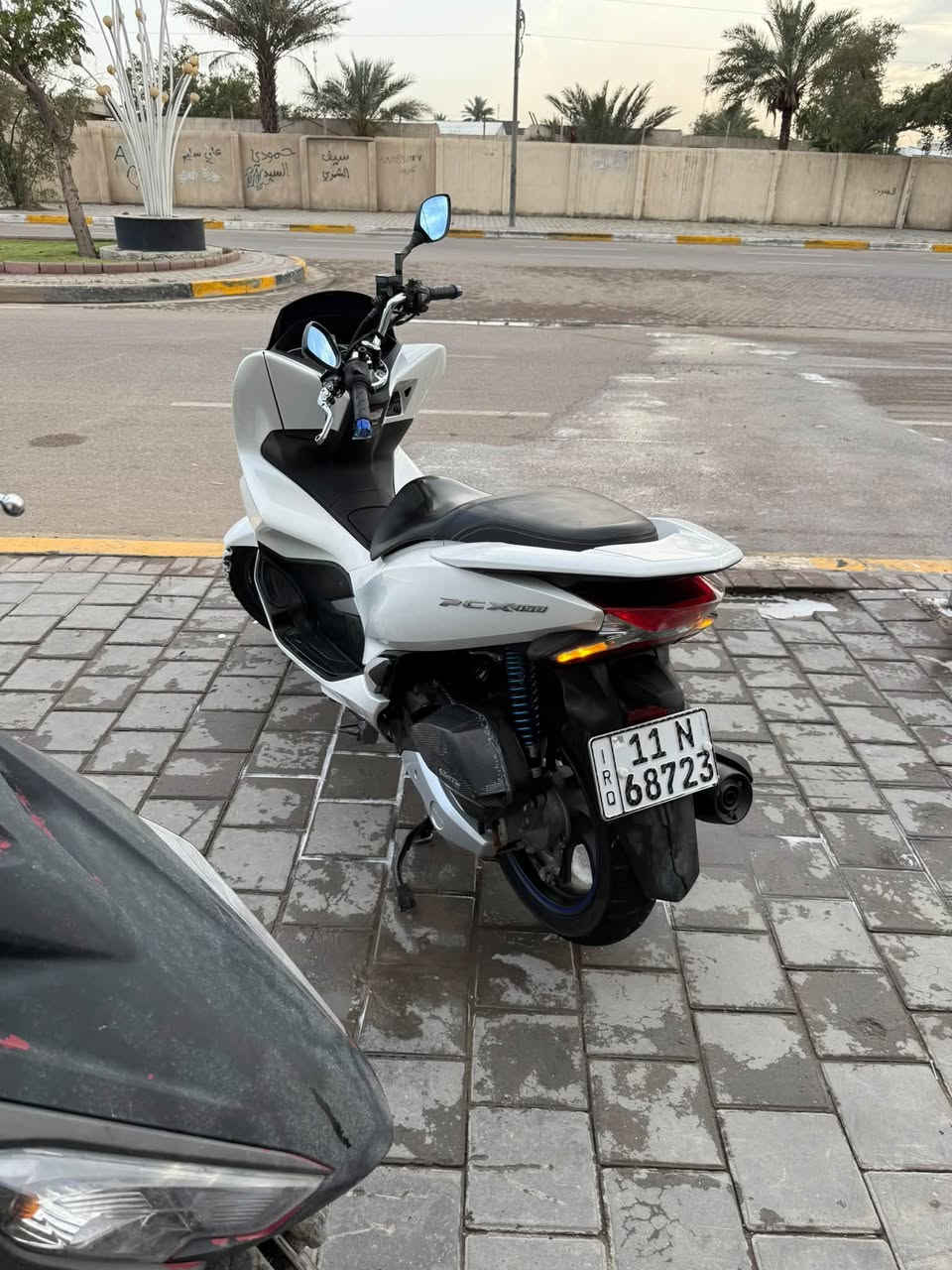 معرض الواثق لتجارة الدراجات النارية 
متوفر هوندا Pcx الجيل الثالث محرك 150 
فول مواصفات الدراجة 
محرك 150 cc 
بريك ABS 
تدفئة يدات 
بصمتين الدراجة
عداد الممشى 30,000
رقم بغداد الانكليزي هزة وفحص متانة جديد 
جاهزة وكاملة على اخر حباية 
السعر 36 ورقة 
العنوان بغداد شارع فلسطين الضلال 
***********
***********
