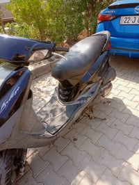 هرالسلام عليكم للبيع عندي دراجه بريز 140 الدراجه كابريتر مكينه بلاديه ...
