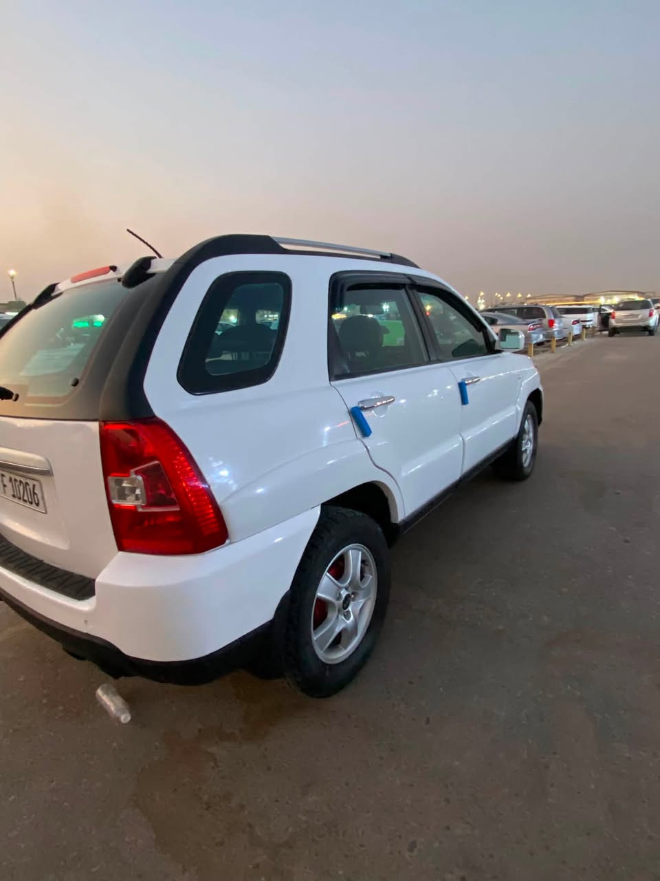 سبورتج موديل 2009 مكانها البصرة باسمنا قبل اسبوع كملت رقمها وهزه مالتها بيها 3 قطع صبع بنيد وجاملقان الاماميه ودعاميات فقط وبارد بسيط بالباب والباقي مكفول سعرها 100 وبيها مجال للتواصل ***********
