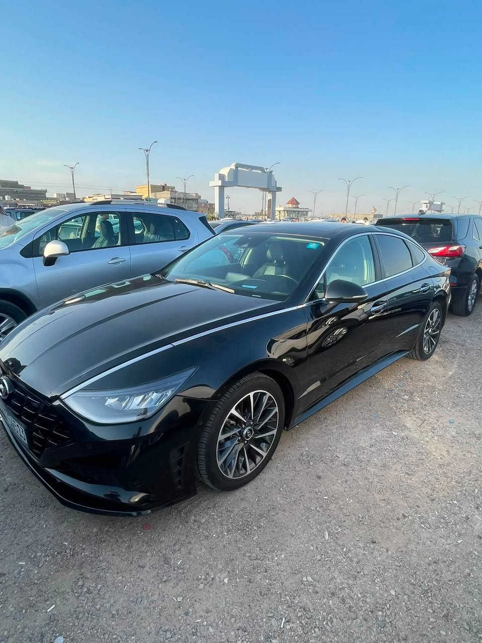 سلام عليكم للبيع سوناته مديل 22 لمتدد محرك 1600 تيربو فول موصفات للخير سياره حلوه وجاهزه سعره 150 وبيه مجال سياره حادثه بنيد فقط اي ستفسار ع هاذ رقم ***********
