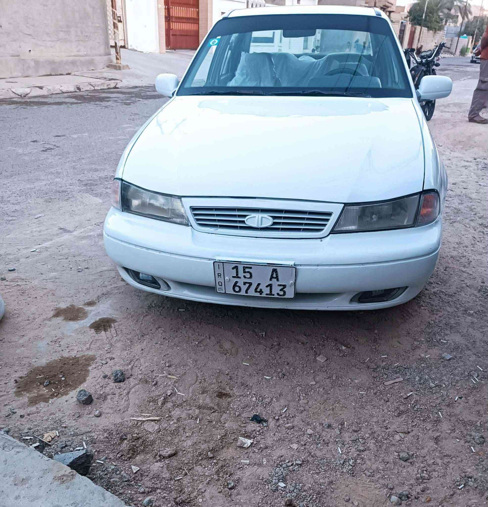 السلام عليكم للبيع دايو سلو موديل 95 رقم انبار انكليزي شرط التحويل سياره حلوه كير عادي محرك وكير خير من الله وكاعده نضيفه مصبوغه  عام طخم تاير ويل كب  المكان الفلوجه حياكم الله السعر 26 وبيه مجال حياكم الله رقم الهاتف ***********
