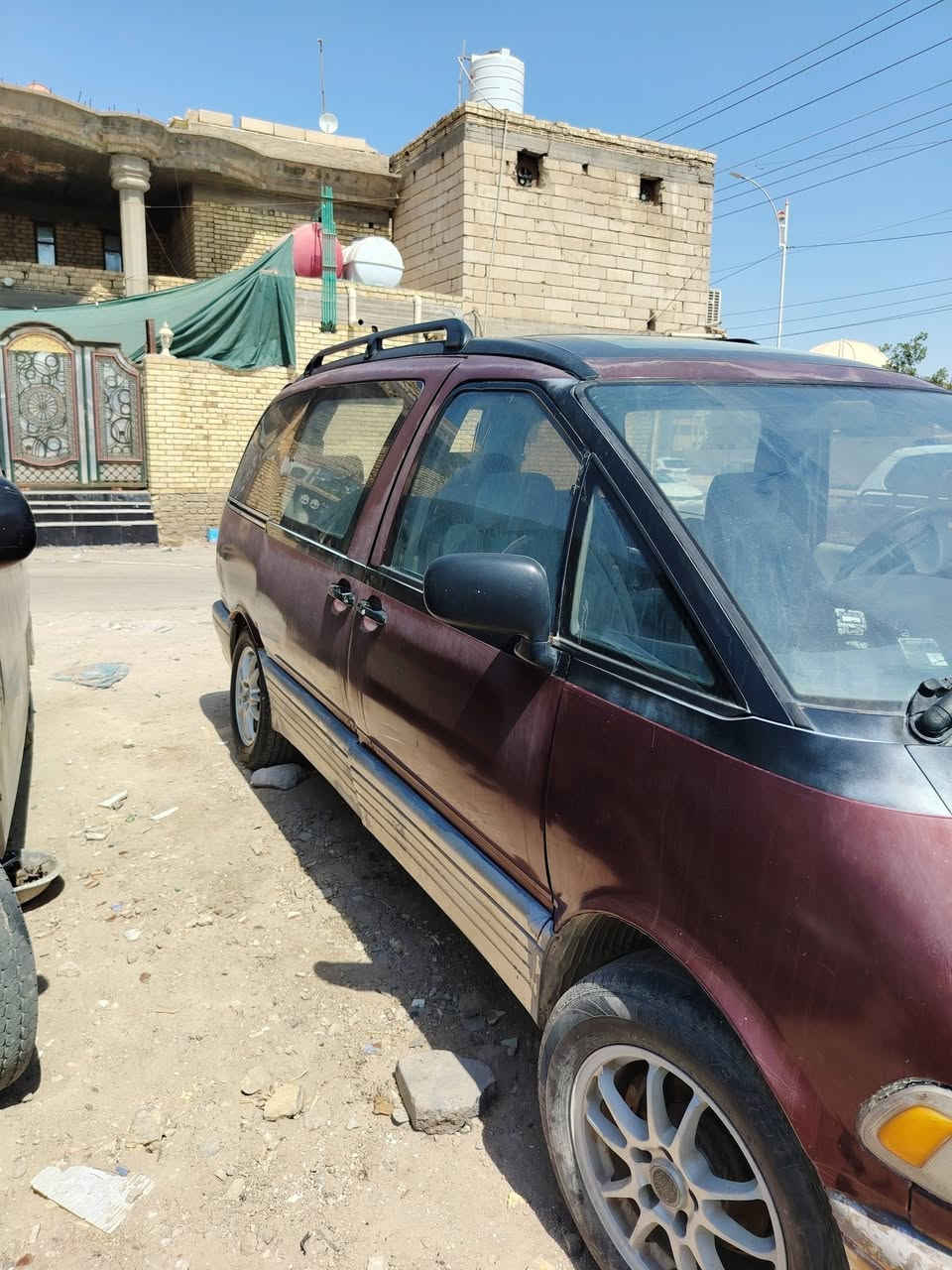 السلام عليكم تيوتا بريفا موديل ٩١ نقصه حداديه دواخل وكشر نضيف سعر ٢٥ وبيه مجال قليل
***********
