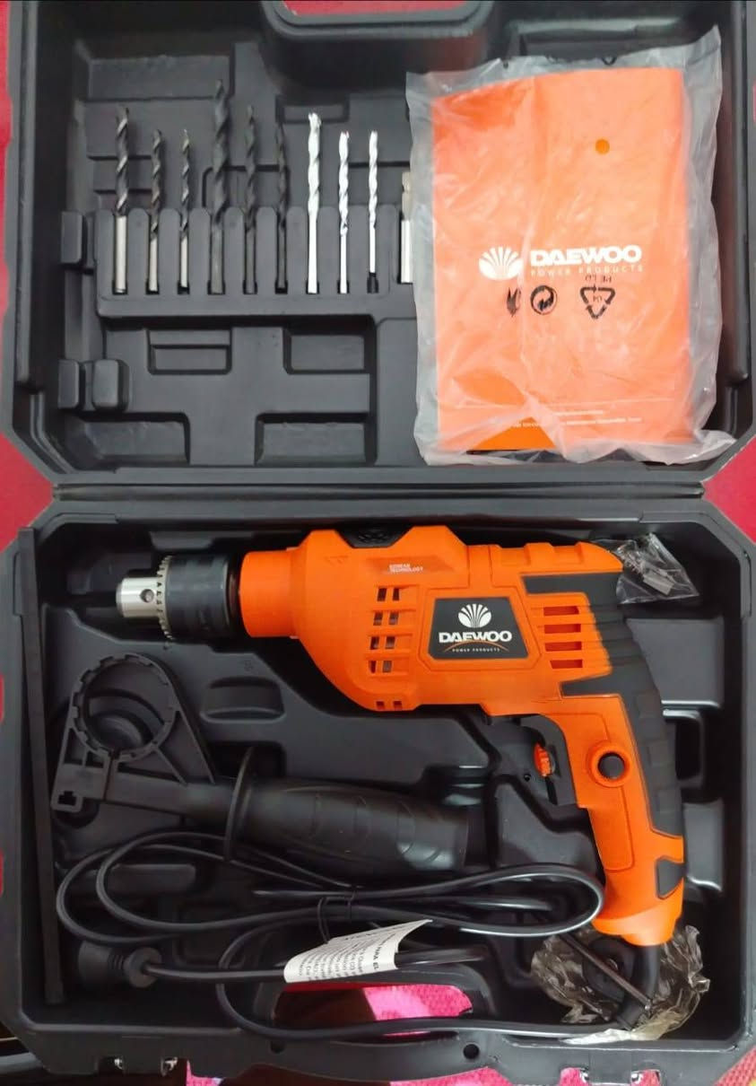 🔧 أدريل كهربائي عملي وقوي جديد ...
🔧 دريل DAEWOO الأصلي – عدة متكاملة 
✅ دريل DAEWOO Power Products
✅ يأتي داخل حقيبة متكاملة ومرتبة
✅ مجموعة ريش للحفر بأحجام مختلفة
✅ رؤوس ومستلزمات للبراغي
✅ مقبض جانبي لثبات وتحكم 
✅ مفتاح تشغيل وتحكم بالسرعة
✅ مناسب لأعمال المنزل، الصيانة،
📩 للاستفسار موجود ماسنجر، و واتساب ***********
