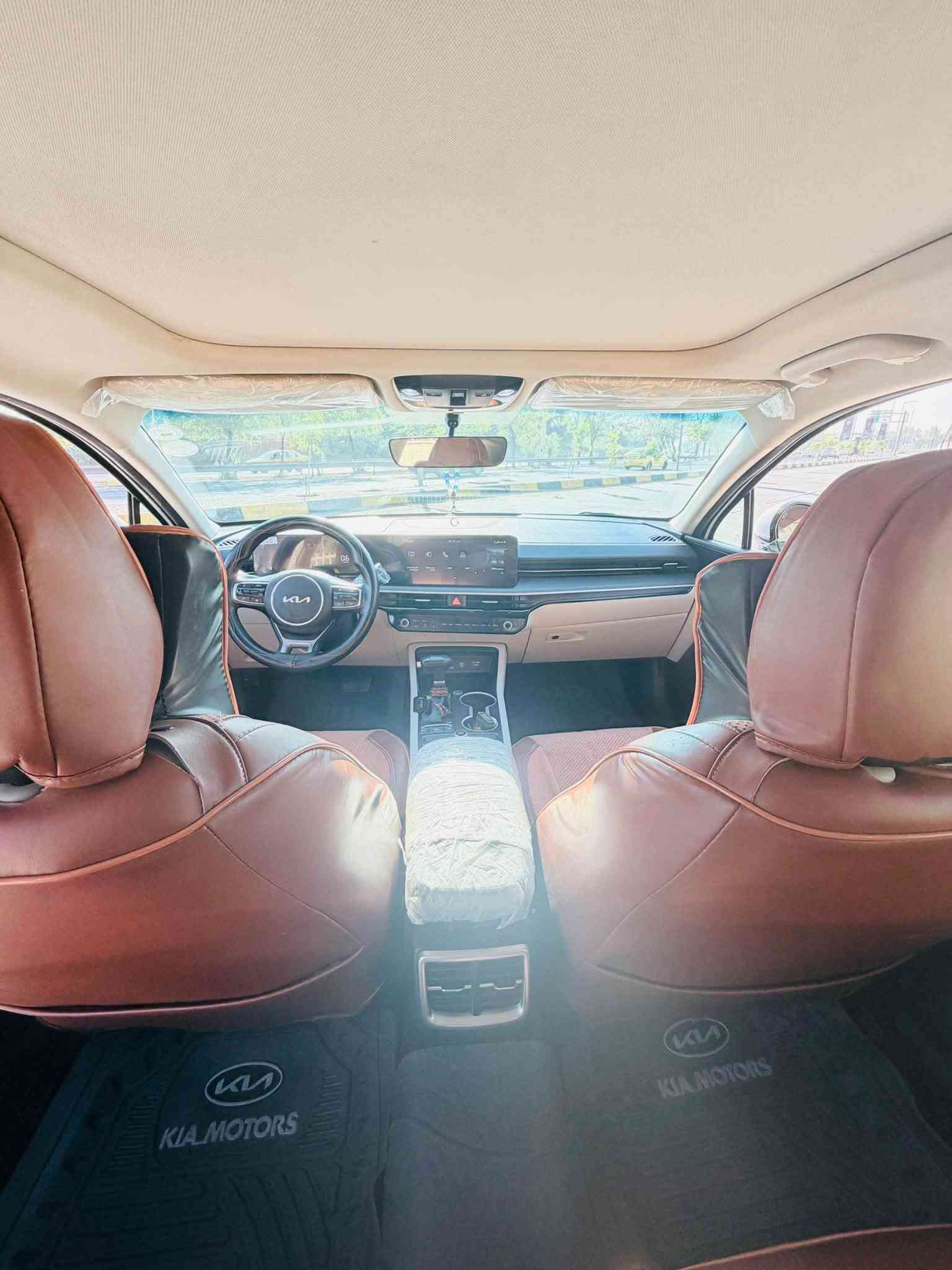 🚘 للبيع Kia K5 موديل 2024 خليجي
🔹 ماشية: 60,000 كم
🔹 خليجي – وكالة
🔹 الضمان: 100,000 كم
🔹 السيارة مكفولة ضمن الضمان
🔹 السيارة بحالة جيدة
🔹 توجد ملاحظة بسيطة في الصندوق فقط

📞 للاستفسار والتفاصيل:
***********

💰 السعر عند الاستفسار والتواصل
