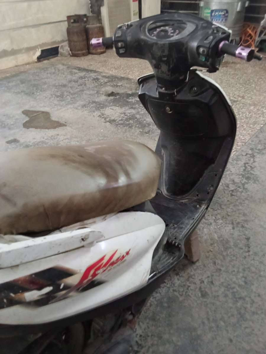 سلام عليكم لبيع دراجه ماكس دراجه بسعر 200 بيه مجال الطيبين رقم اتصال *********** بس واتساب عنوان بغداد الامين ثانيه
