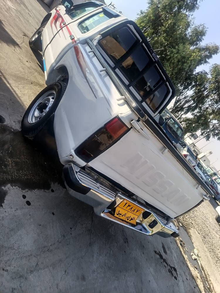 پیکاب نیسان 2006 مەکینە بەخ گێڕ و مەکینە و ئەکسل بە شەرت سەیارەکە توند و تۆڵە سەنەوی بەناوی شەریکەیه حدز و قەرداری بە شەرت کارەبای و گشت گیانی بە شەرت شۆێن هەولێر سعری 65 وەرەقە و تۆزێ مەعمەلە ژ.م *********** أربيل, العراق
