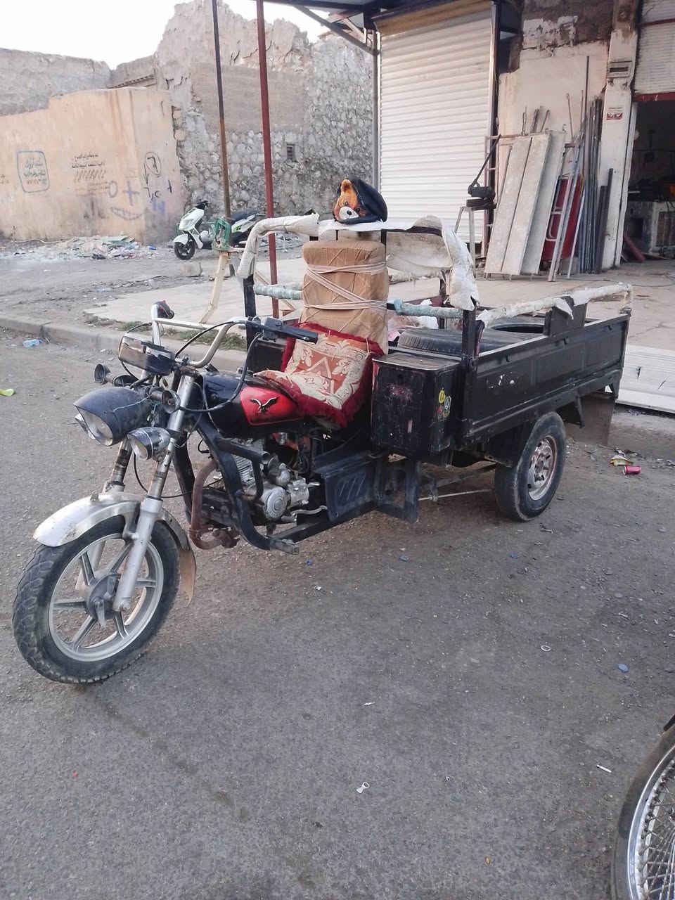 السلام عليكم ستوته نشاط فول طياره محرك 20صفرشرط اخرس شاصي 16كهربائات كامل بس ربط باتري موجود 750مجال بي بسيط ***********
