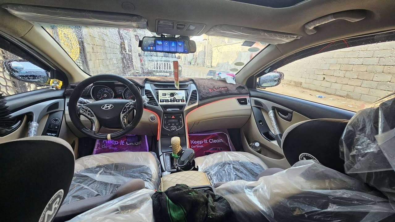 ***********
انتره GLSخليجي سبورت الرياضي لي مايتحصل 
 موديل 14  محرك 2000 دوش
كير 6 نمر
مكانه بصره جزيره 
مكلف بنشره 
سياره مفوله الاخير
