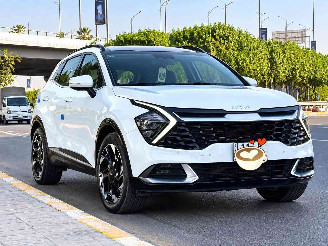 سلام عليكم
سبورتج ٢٠٢٣ خليجي 
مكفوله من صبغ والبارد وتبديل 
فول مواصفات ماعدع جنطيه كهرباء 
بانوراما
بصمه 
كشنات ثنين كهرباء 
وتدفئه مقاعد ثنين 
شفتات ستيرن 
ويل ١٩
قطعتين تبريد مري شفط 
كت لماعي 
تبريد بيانو 
شاحن واير ليس
اربع وضعيات قياده
اوتو هولد 
سايد بريك بصمه 
شاحن تايبسي كشن 
سبير منازل 
ماشيه ٤٢ الف كيلو متر 
مكاني بغداد اليرموك 
***********
السعر ٢١٢ وبيها مجال
