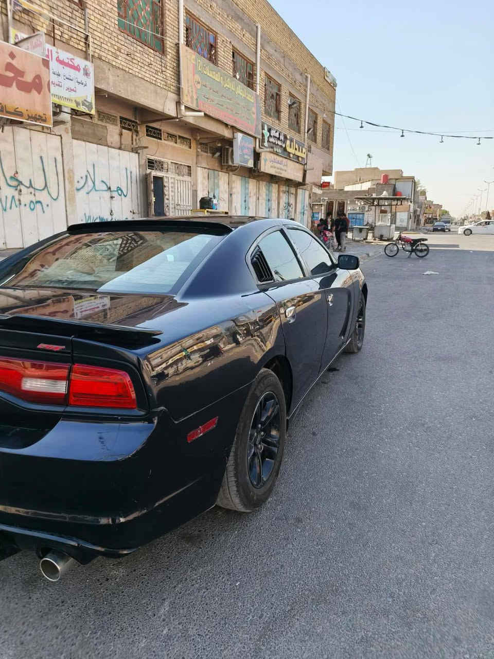 السلام عليكم شارجر 2014كصة جنطه ادوات متوم 
سياره جاهزه مكينه 3600كير  حداديه جديده تخم تاير جديد 
مكان ذي قار الشطره السعر48وبيها مجال الاستفسار اتصل على ***********
مراوس حسب القناعه
