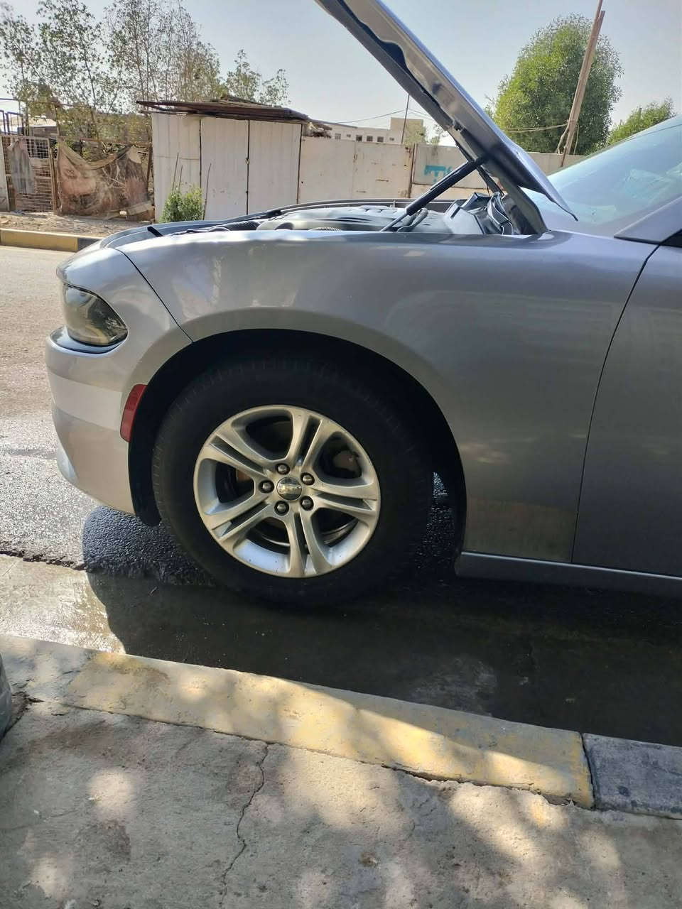 سلام وعليكم
سعر اتصل أو خاص 
وارد كندي 
سونار موجود 
جارجر موديل 15 بغداد بسمي 
مكينه 3600
تو ويل 
حادث جاملغ ونص البنيد واني صابغ باب الصدر اثر شخوط
سيار جاهزه كل نقص مابيهه 
كير مكينه اكسل كله بشرط 
تخم تاير خلفي جديد امامي نضيف نص عمر 
باتري جديد 
ادامه كامله 
مكاني بغداد 
داخل جلد أبيض 
لتواصل ***********
ترهم مراوس حسب القناعه/ اقل من سعرهه
