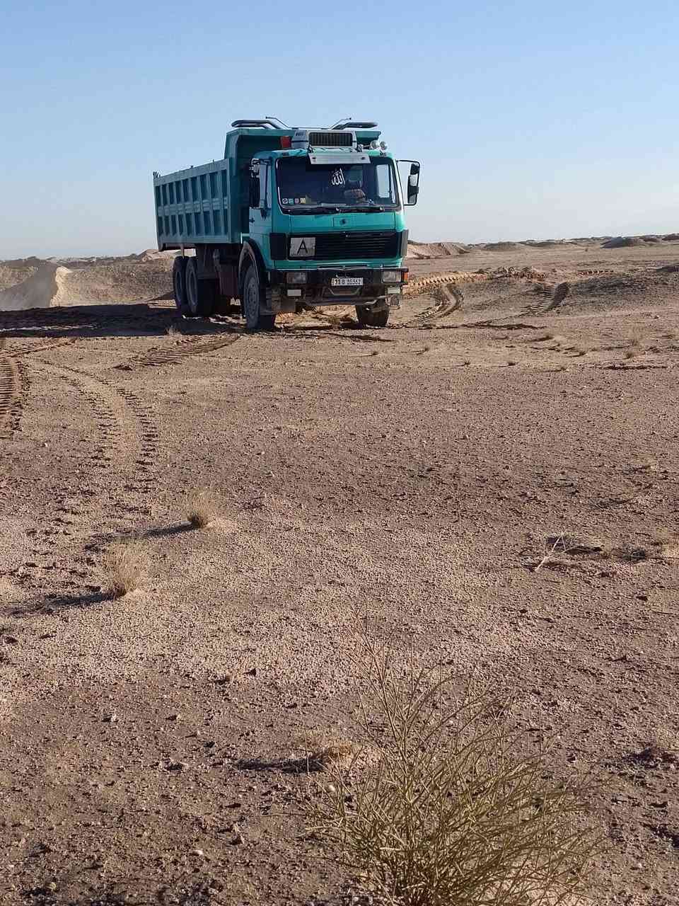سياره للبيع موديل 75 مكينه 35 جير 190 نوت جي اف رباط عدل 24 رقم انجليزي بغداد
***********
