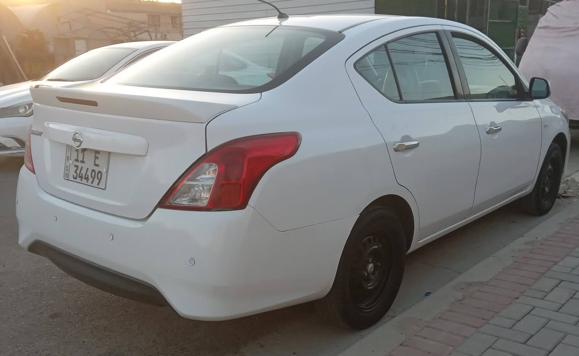 السلام عليكم 
للبيع سني هندي ابو لبليتة الزركة 
موديل 2019
باسمنه سنوية جديدة
بيه 3 مكانات بارد صغار 
بدون صبغ 
السعر 95  وبية مجال 
العنوان بغداد الكرخ حي الجهاد 
***********
***********

