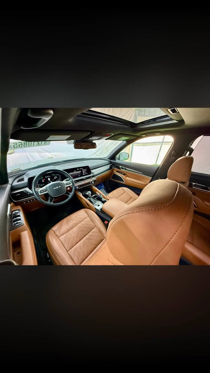 ‏2024 KIA TELLURIDE ..   X line
كيا تلورايد 
موديل :- 2024  رقم شهداء واسط ب اسمي 
الحادث سرقه دعاميه اماميه فقط  السياره كلين تبديل دعاميه  
لون :- زيتوني       
قوة المحرك :- 3.8 بانزين GDi
عداد المسافات :- 29500 mi      
عدد المقاعد :- 7 مقاعد 
فئة السيارة :- X line

الاضافات:- 👇🏻👇🏻

♦️ شاشة نفكيشن 
♦️ تحكم مسجل 
♦️ تحكم سرعة 
♦️ رادار امامي 
♦️ حساسات 360 درجة 
♦️ حساس تحديد مسار 
♦️ اوامر صوتية 
♦️ لايت زنون 
♦️ كشاف امامي 
♦️ فتحة سقف 
♦️ مقاعد جلد مشمشي 
♦️ مقاعد تدفئة تبريد 
♦️ مقاعد كهربائية  
♦️ شاحن وايرلس
♦️ هاند بريك بصمة 
♦️ اوتو بارك 
♦️ دفع رباعي 
♦️ اوتو هولد 
♦️ مثبت سرعة 
♦️ مانع تزحلق 
♦️ صندوق كهربائي 
♦️ اشارة جانبية 
♦️ مرايات كهربائية 
♦️ مقاعد خزن ميموري 
♦️ تبريد خلفي منفصل 
♦️ نظام نقطة عمياء 
للاستفسار الاتصال 
***********

