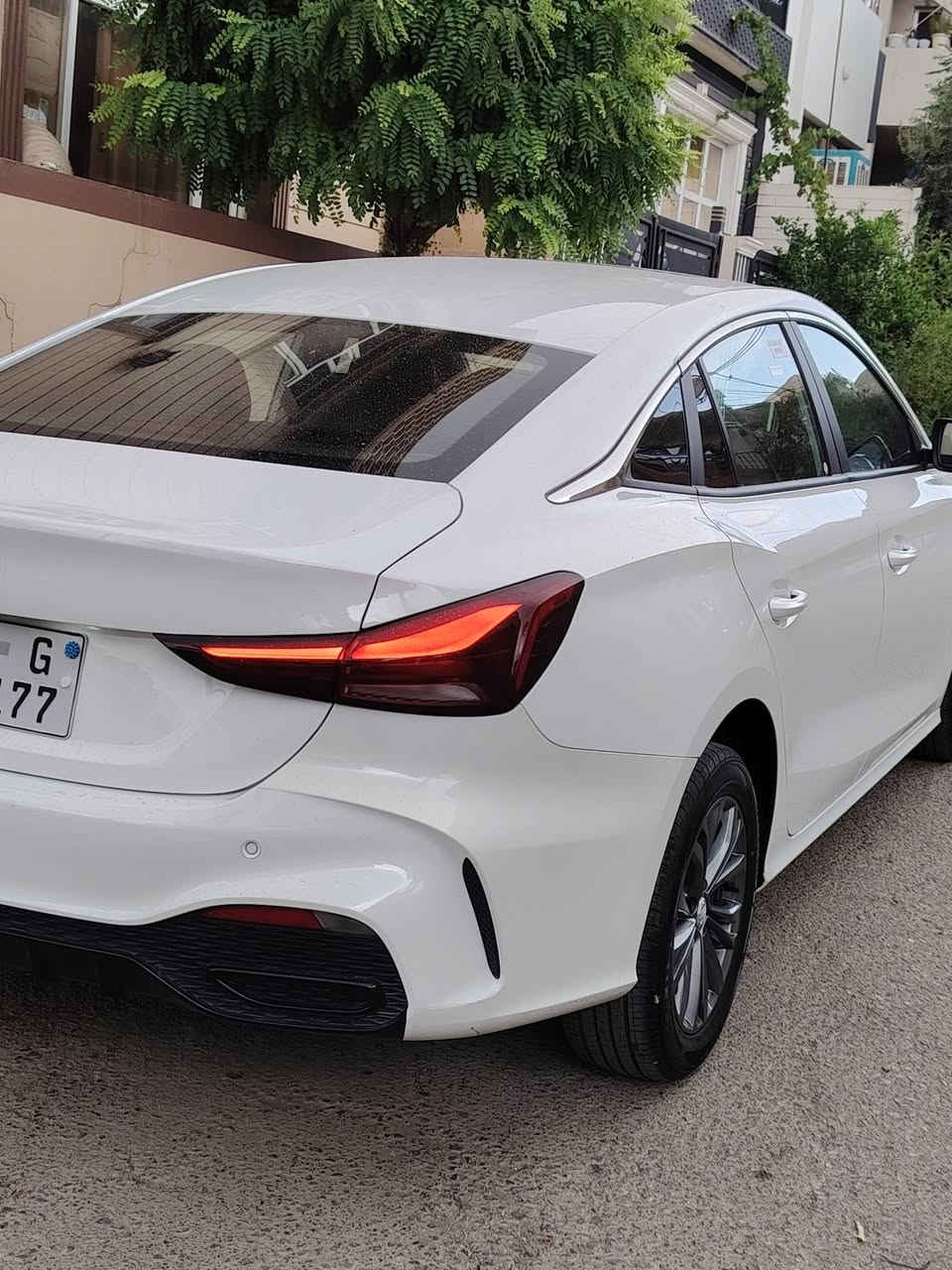 بەناوی خوای گەورە
mg gt 2025 بۆیاخ تەنک

22هەزار ڕۆشتوه فول مواسەفاتە 

یەک پەڵە pdr بچوکی هەیە لە دەرگای دوای سایەق هەیە لەگەڵ شوختێک دیار نیە 

دەعامیەکانی و دۆسەکانی ppf کراوە 

شاشە ئەندرۆید و لیدی داشبڵ و گاعی سەر دۆسەی بۆ دانراوە زۆر جوانە سەیارەکە 

لە سلێمانیە 

***********

