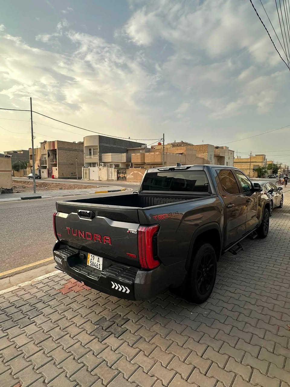 • نوع السيارة: تويوتا تندرا ليميتد
• الموديل: TRD  2024
• نظام الدفع: رباعي 4x4
• ماشيه  19 الف km
•بمحرك 6 سلندر سعة 3.4 لتر، تون تيربو يولد قوة تصل إلى 389 حصاناً.

💎ــسعر✅:: الــرد تلقائــي📮

مواصفات فول
كاميرات 360
كشنات تدفئة وتبريد
•ضرر
باب خلفي تعديل بارد
جملوغ امامي ربع بارد
البنيد مبدل اصلي وكاله ومصبوغ 
ايرباك سليم
رقم كربلاء

•ملاحضه
كلشي شارحلك بل منشور

رقم التواصل 📞***********
***********
