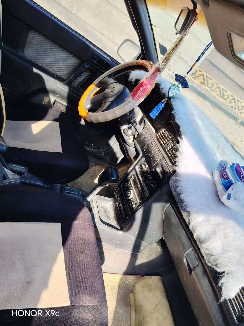 سلام عليكم عندي النترة دمعة لبيع بسمنة سنوية لواحد وثلاثين المديل ٩٣ مكان السيارة  ديالى السعدية السفسار لسعر ٣٢مكلف   بلنشر***********
