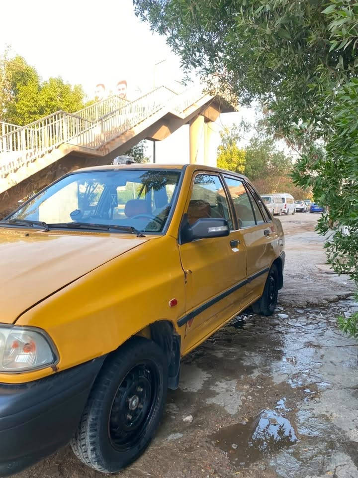 سلام عليكم سايبه موديل ٢٠١٢ جاهزه نقص تبريد كير مكينه حلوات صدر جديد بيها طخه بل جاملغ شواصي معمره كامله خياسات ماكو كلها كامله سعرها 24ورقه وبيها مجال مكاني جزيره بغداد***********
