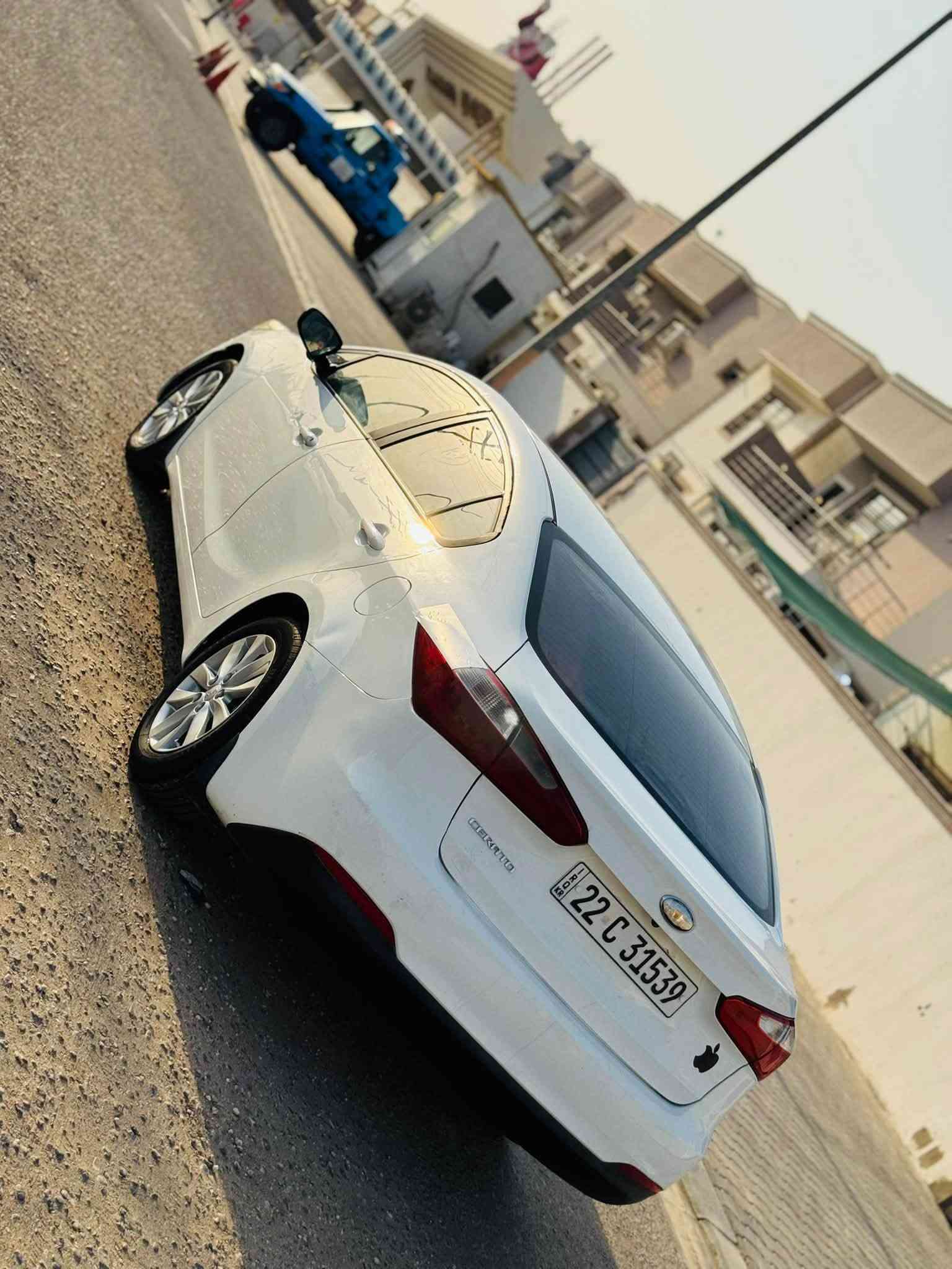 سيراتو 13 شكل 14 مكفوله كفالة عامة
بيها بس باردات وبيها سونار 
***********
