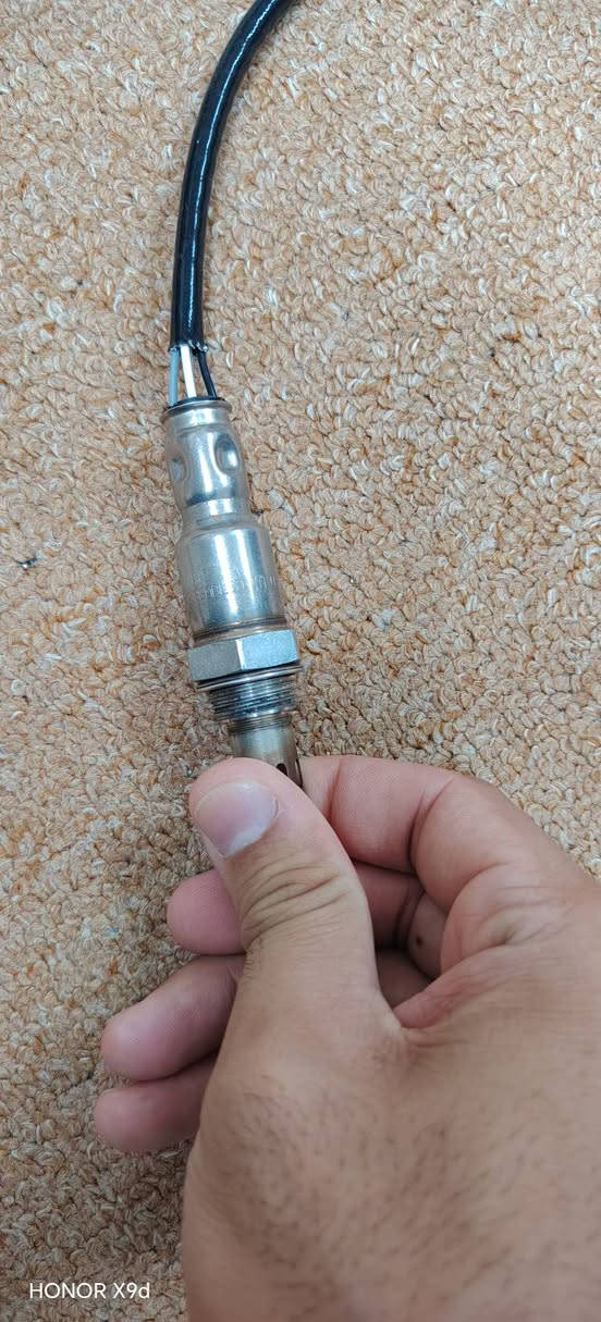 موجود حساس اكسجين جمس تيرين جديد امريكي للبيع
***********

نص مكتوب في الصور:
- HONOR X9d