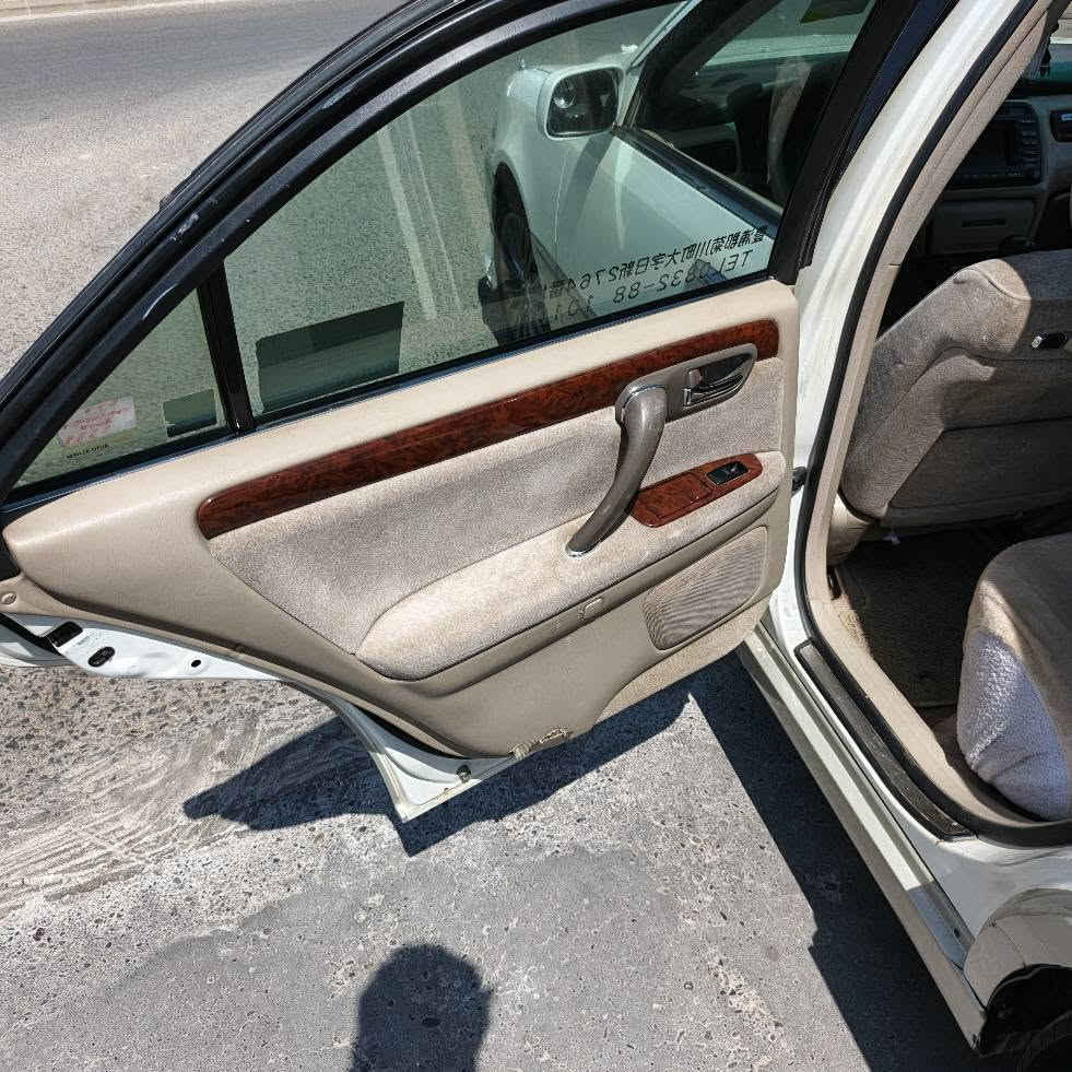 مەلیکە بۆ فرۆشتن 
موس
٢ دوگمە 
بەس شوێن موسەکانی بۆیاخە 
چوارویلی ئەڤەلۆنی لەژێرە 
مۆدێلی : ٢٠٠٣

دەعمێکی پێشی هەیە بەس پارەچەی بیلادی لە ڕەنگی خۆی خراوەتە سەری 
گێڕو مەکیتەی بەشەرت 
تازە پێشی داگیراوە 

٣٤ گەڵاو مەعمەلەیەکی کەم 
***********  / ***********

( تکایە گەرمشتەری نیت سەرمان مەئێشێنە) 
(جوابی کۆمێنت نادەمەوە ) السليمانية, العراق
