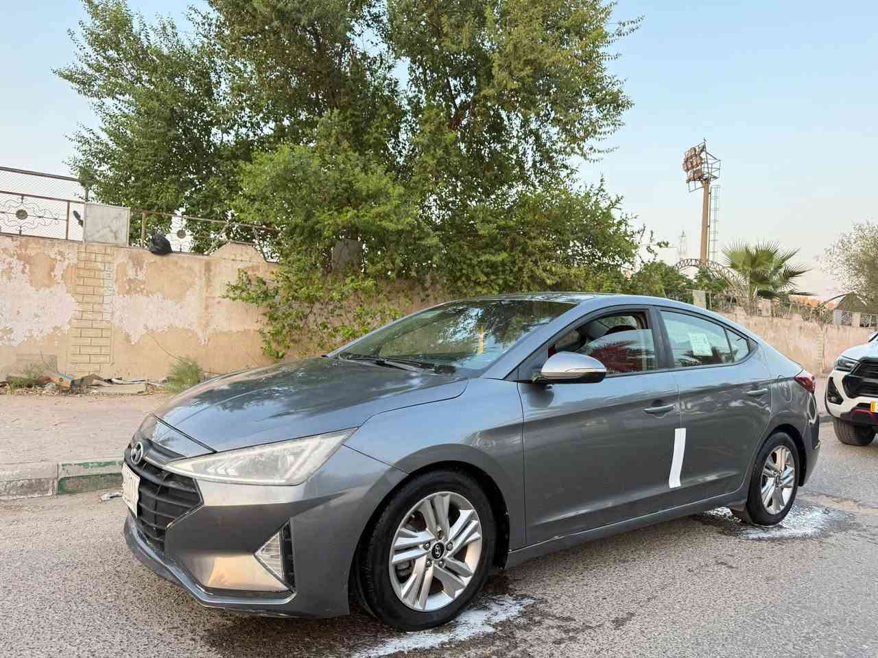 سلام عليكم للبيع هونداي النتره مديل 2019 امريكي بيه جاملغ وباب بلا ضربه عابره رقم قادسيه  جاهزه السياره مكينه كير حداديه تبريد تخم تاير ما ناقصه برغي مكينه 2000دوش سياره خير من الله السعر 103وبيه مجال لاستفسار ***********او ***********المكان سماوه المركز ❤️
