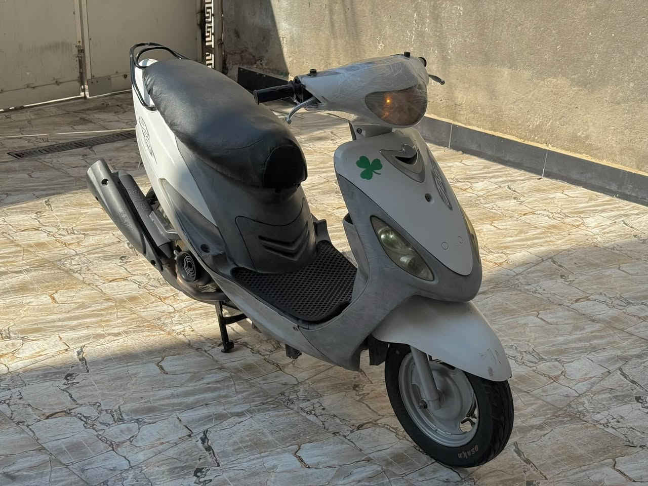 ماكس منغولي 50 بلاد دارجه بلاديه كل قطعها ما نقصها برغي ( نكره سلف هندر ) كهربائيات لايت بك لايت اشاير سكنات قفل جنطه كله شغاله ( مفتوحه مكينه حلوه نهضه ومعدل ومشي ) ( كفرات اصلي ملح ومختمات ) مكاني ناصريه تضحيه شارع العياده السعر 525 وبيها مجال الشراي يتصل *********** ( ما اروس فقط ابيع )
