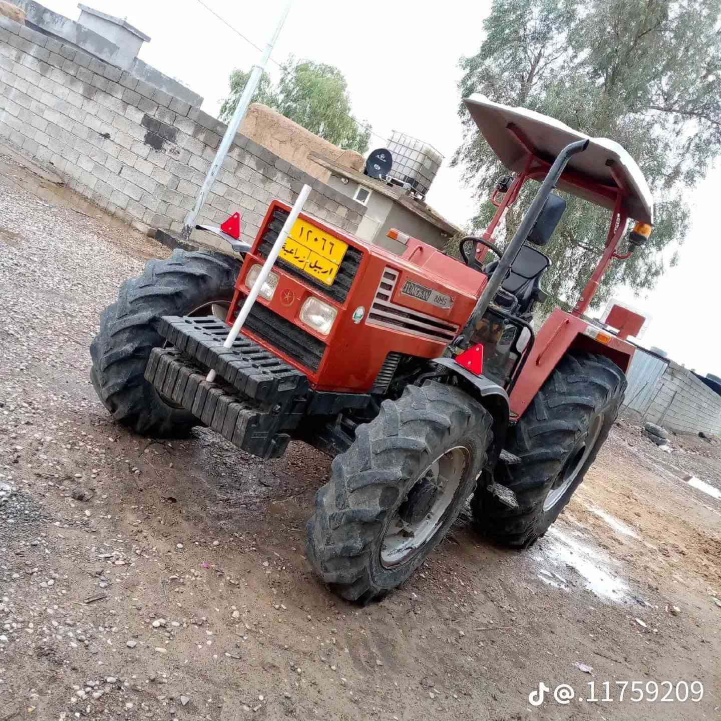السلام  عليكم للبيع مكينه توماسان حجم 8095 تركي موديل2014 خابر على ***********/***********
