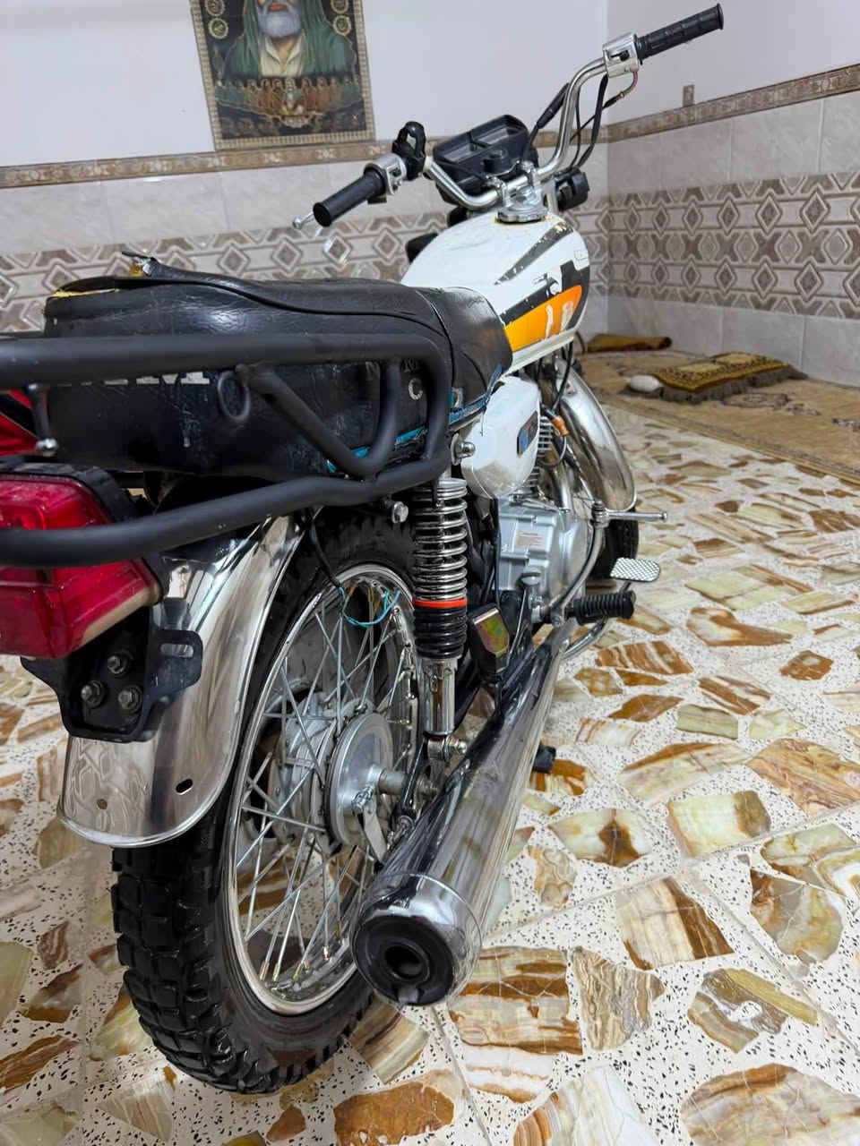 السلام عليكم 
دراجه للبيع 
موديل25
آوراق سكنر 
مكينه مامفتوحى دراجه حلوه خير من الله
مكان كربلاء الحسينية الإبراهيمية 
السعر650وبيها مجال 
رقم ***********
