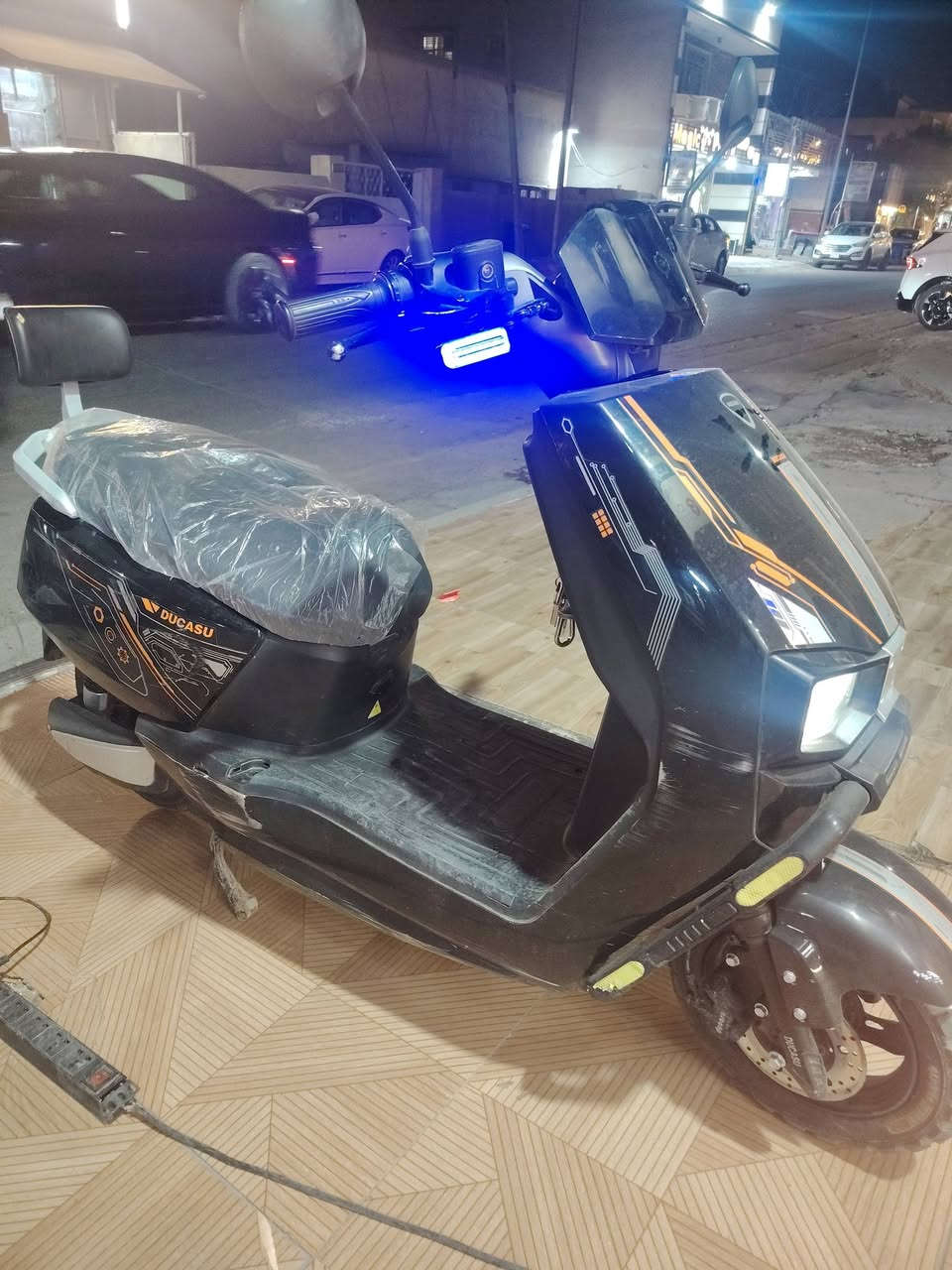 سكنس ام عيون 2025
6 بطاريات زينات
بيها تلحيظات بسيطه الصندوك بي كسور بسيطه
سويج واحد فقط 
سعرها 550
رقمي ***********
مكاني اليرموك او العلاوي
