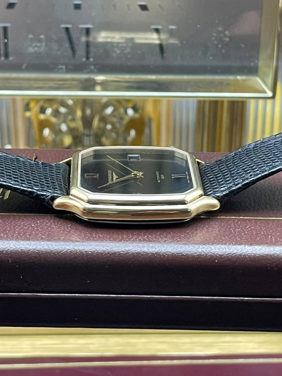 Longines import of precision devices

-لونجين استيراد الأجهزة الدقيقه 

- Saiz Offer 31  Length with ear 36 // المقاس العرض ٣١ الطول مع الأذن ٣٦ 

-ماكنه اوتوماتيك رقم الماكنه ٩٩٠ 

-النظافه لوك الساعه بعدها بالاستيكر الخلفي مع العلبه الاصليه جميع التفاصيل اصليه 

#ملاحضة السعر خاص ويوجد توصيل لجمع محافظات العراق 🇮🇶 والأردن وسورية
