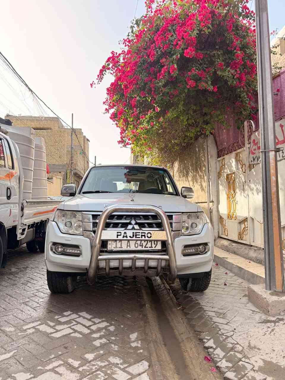 يا الله

باجيرو   2008  فول مواصفات ما عدد دمام

محرك V6 3000 المرغوب

فتحه سقف ( سلايد) 

3 قطع تبريد

7 راكب

ثلاجة 

اشاير بالمرايات ومرايات شفط

ترحيب 

‏كشنات ￼ تدفئة تبريد

شاشة جبيرة 

كشنات جلد وكهرباء 

باقي مواصفات 🚘 المعروفه

مكان السيارة بغداد مدنية الصدر  📍

السعر 108 $وبيها مجال 

‏رقم الهاتف ***********
‏الرقم الثاني موجود واتساب *********** بغداد, العراق

